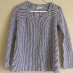 Lou & grey periwinkle v-neck sweater